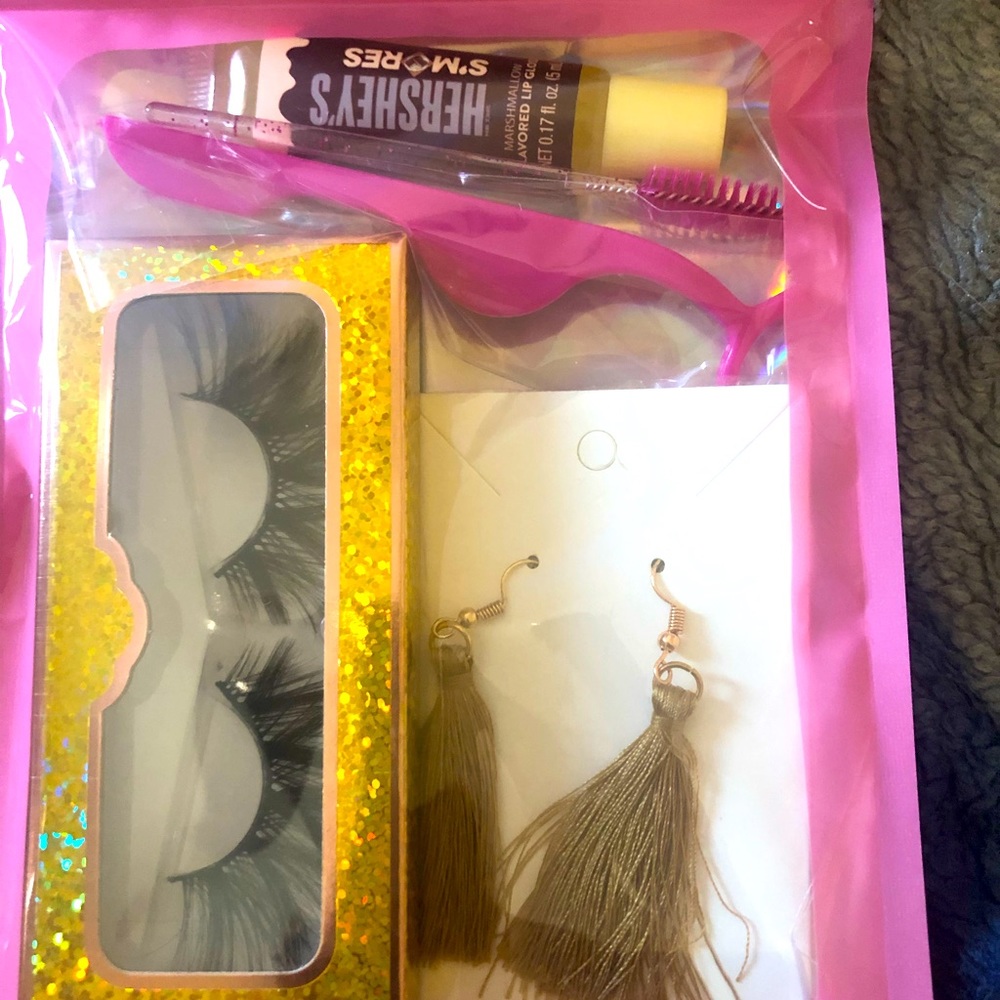 lashes